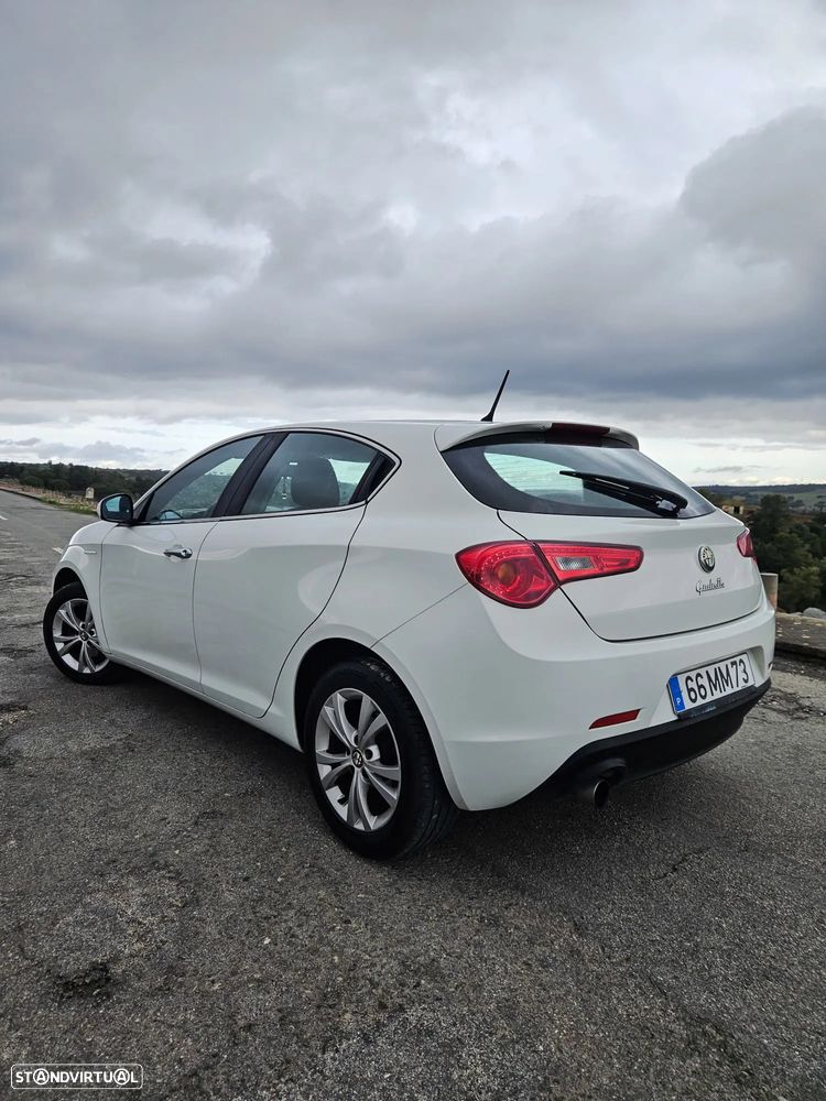 Alfa Romeo Giulietta 1.6 JTDm Progression - 8