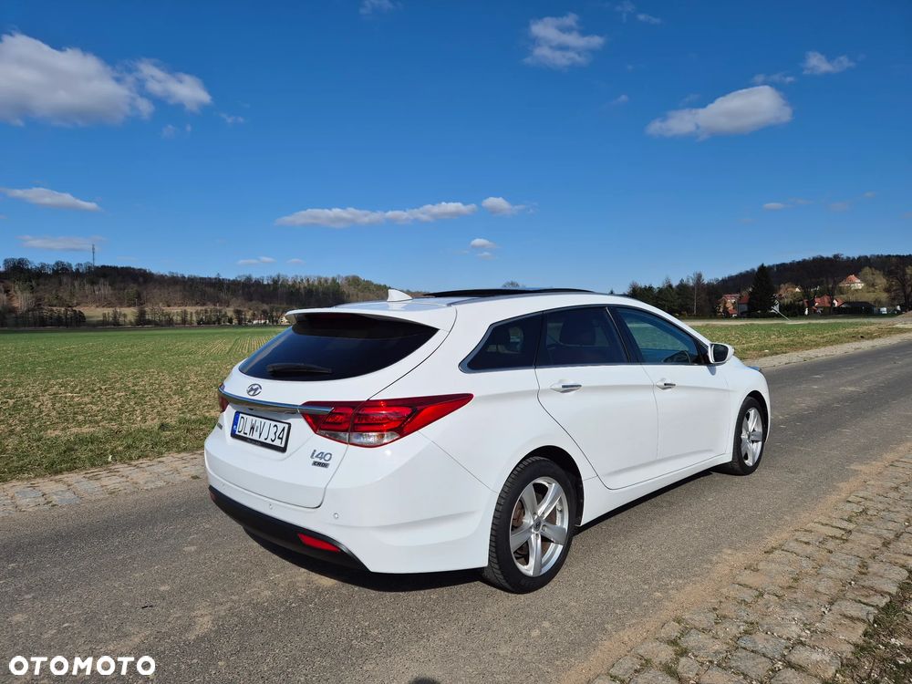 Hyundai i40 Kombi 1.7 CRDi DCT Premium - 9