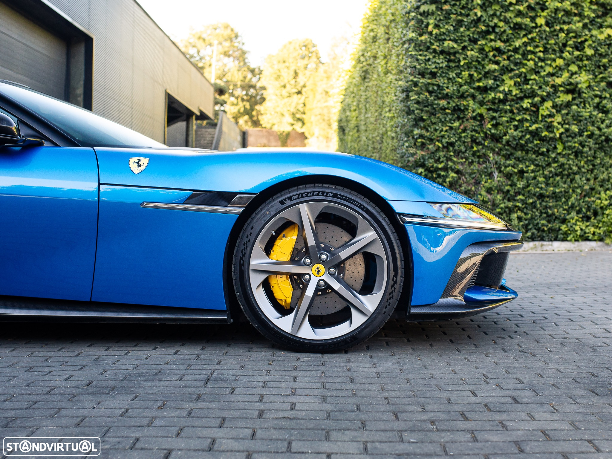 Ferrari 12 Cilindri Standard - 6