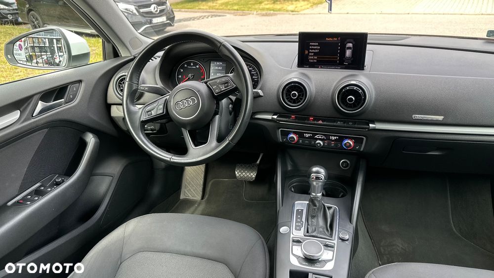 Audi A3 Sportback 1.5 TFSI S tronic - 8