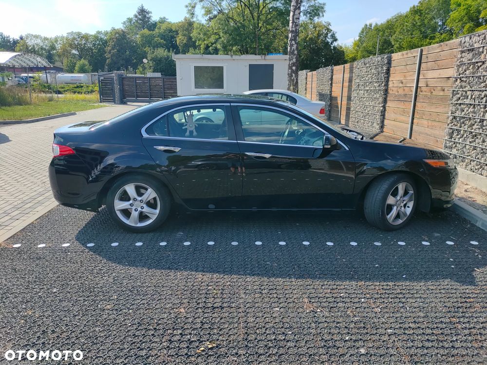 Honda Accord 2010 photo 4
