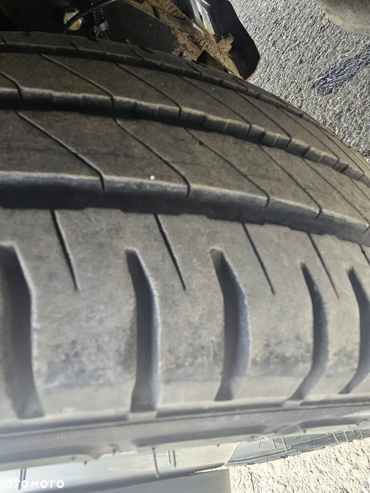 Renault Maxity 120.35 - 13
