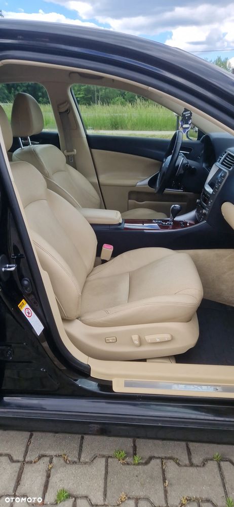 Lexus IS 250 Luxury Line - 22