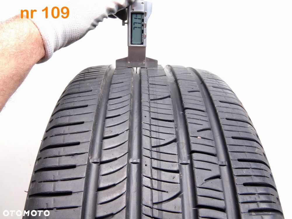 Pirelli Scorpion Strada All Season 235/45 R19 - 2