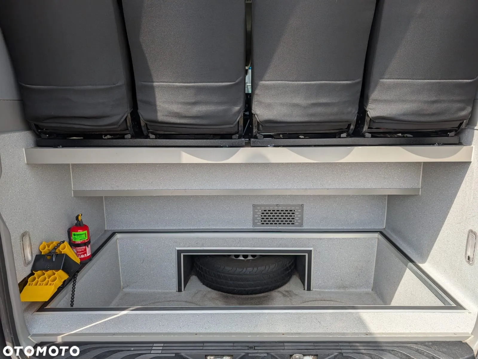 Mercedes-Benz Sprinter 516 - 6