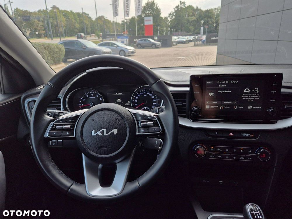 Kia XCeed - 19
