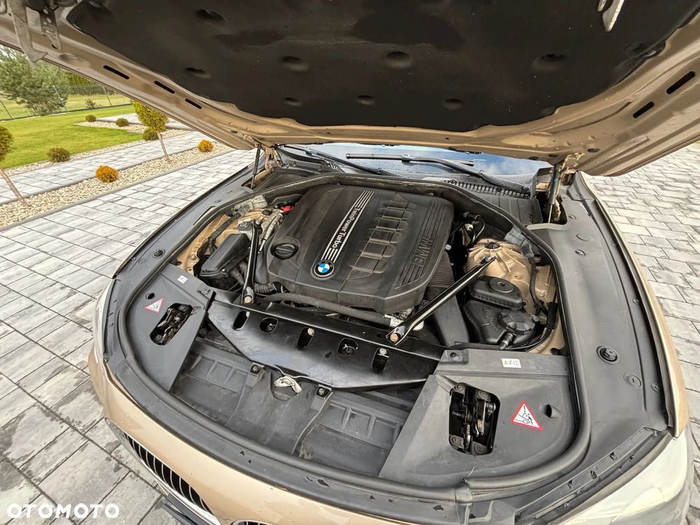 BMW Seria 7 740d xDrive - 14