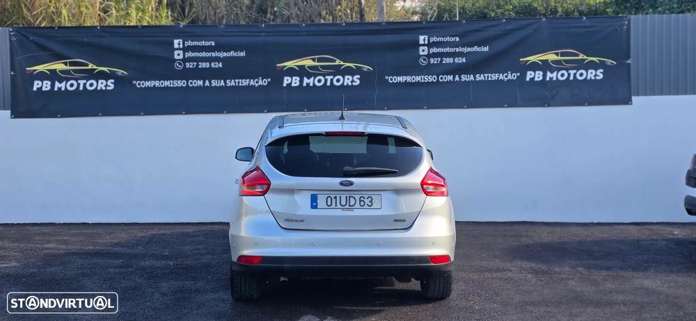 Ford Focus 1.0 EcoBoost Titanium - 23