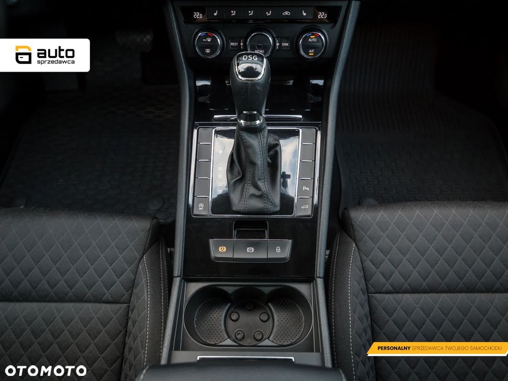 Skoda Superb 2.0 TDI Style DSG - 34