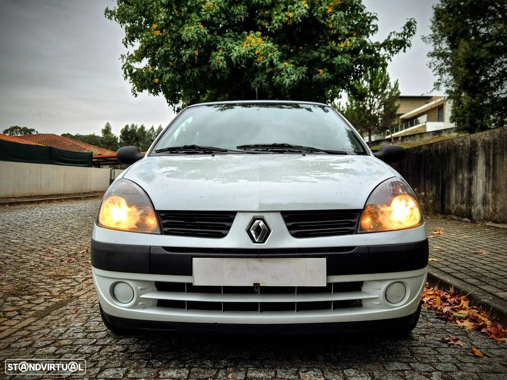 Renault Clio - 2
