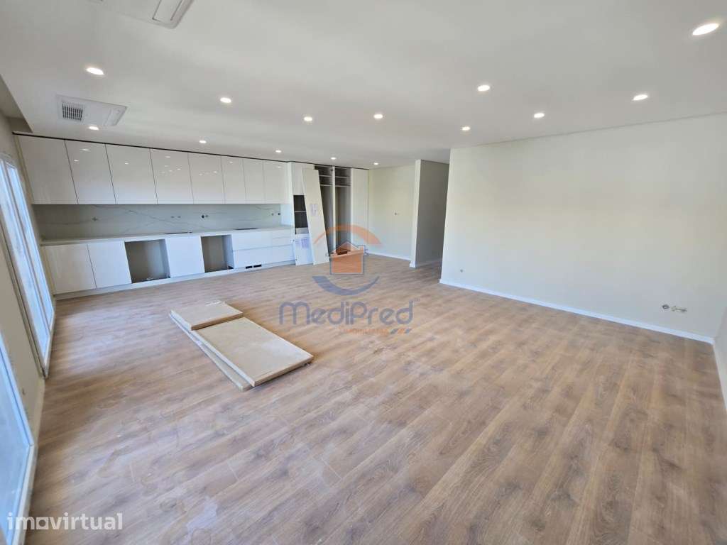 Apartamento T1+1 NOVO, em condomínio privado, com Terraço e BOX | L... - Grande imagem: 4/58