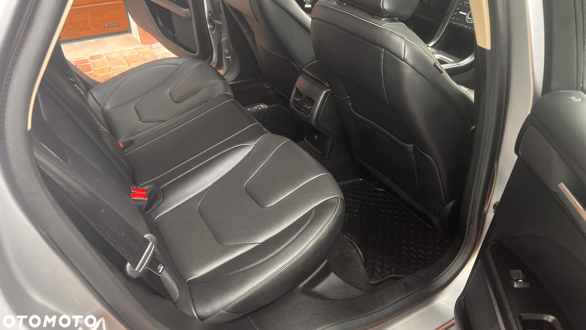 Ford Fusion 2.0 EcoBoost Titanium - 30