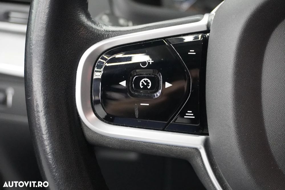 Volvo XC 90 T6 AWD 7 locuri Momentum Pro - 30