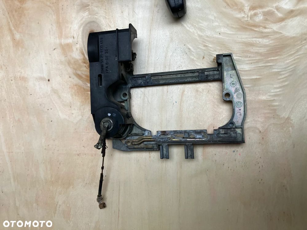 STACYJKA BMW E38 PRZED LIFT WKŁADKI ZAMEK RARYTAS KLUCZYK JAK NOWY !!! ZESTAW ZAMEK PRZYCISK KLAPY 1162655 1162716 8150240 8360401 8360292 8171469 - 10