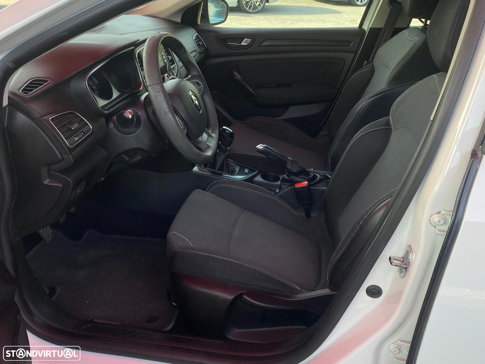 Renault Mégane 1.5 dCi Zen - 10