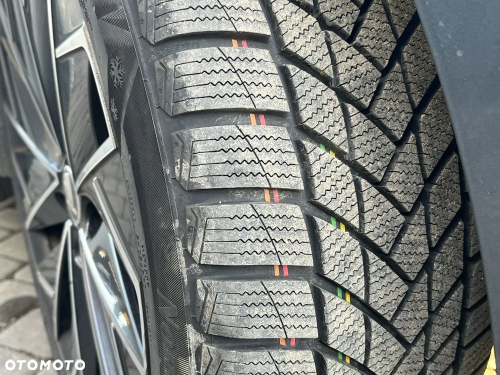 Skoda Superb 2.0 TSI 4x4 L&K DSG - 26