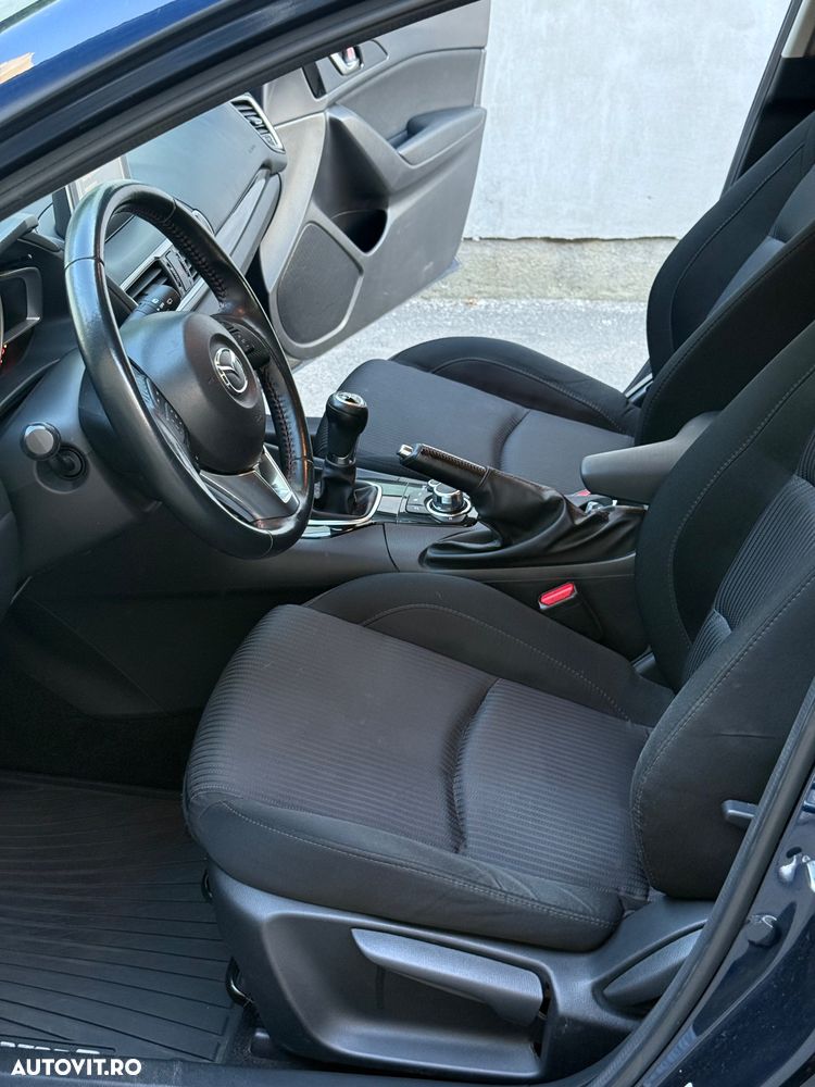 Mazda 3 - 15