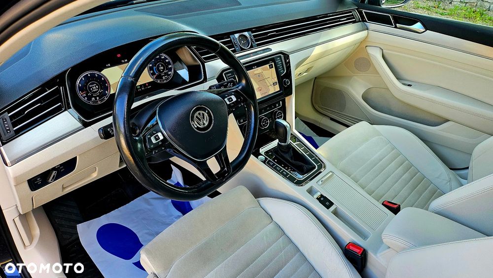 Volkswagen Passat 2.0 TSI BMT Highline DSG - 26