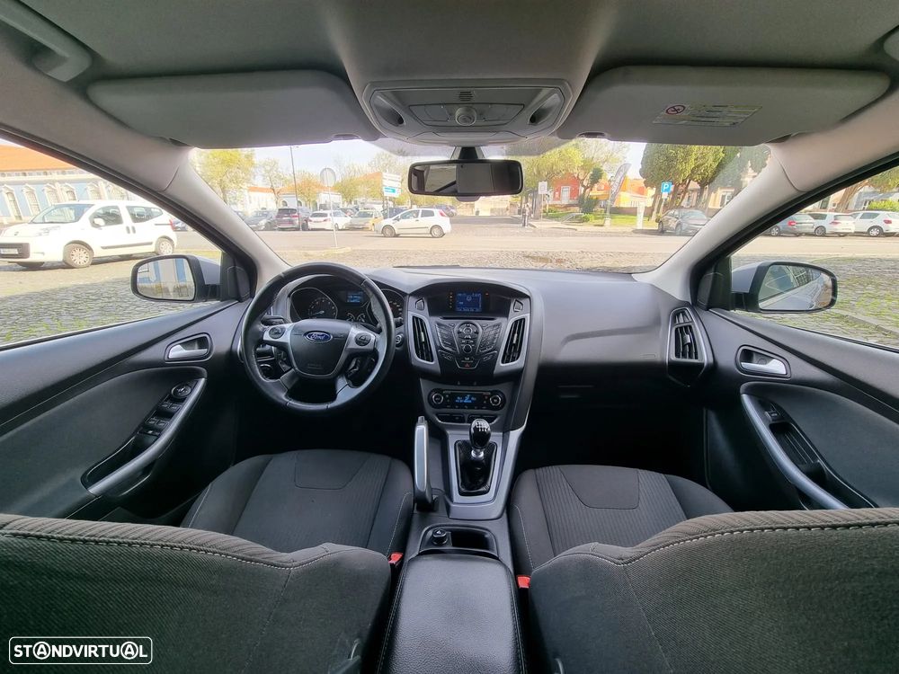 Ford Focus 1.6 EcoBoost S&S Titanium - 9