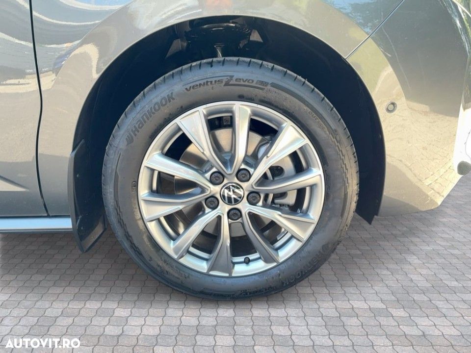 Volkswagen Multivan - 25