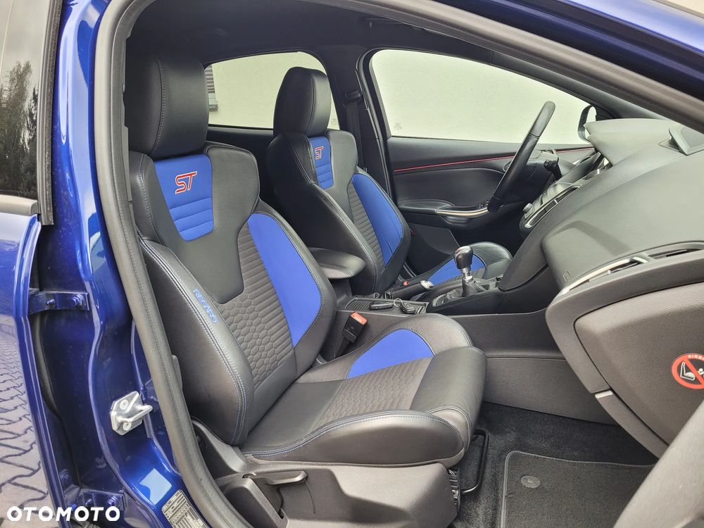 Ford Focus 2.0 TDCi ST mit Leder-Sport-Paket - 20