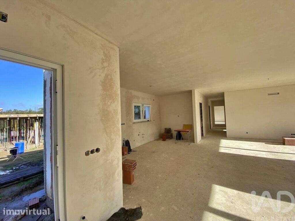 Casa / Villa T3 em Caldas da Rainha - Nossa Senhora do Pópulo, Coto e - Grande imagem: 4/30