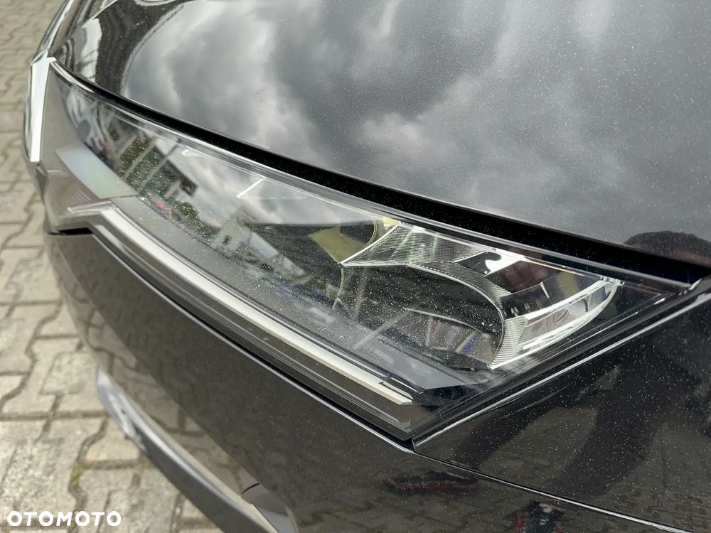 Skoda Octavia 1.5 TSI mHEV Selection DSG - 9