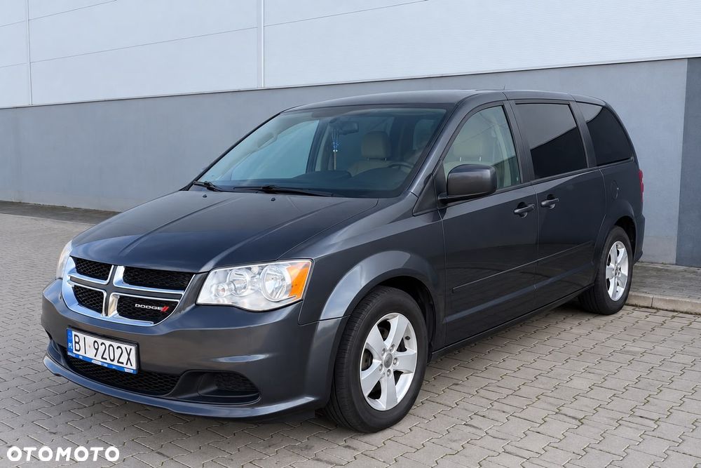 Dodge Grand Caravan - 3