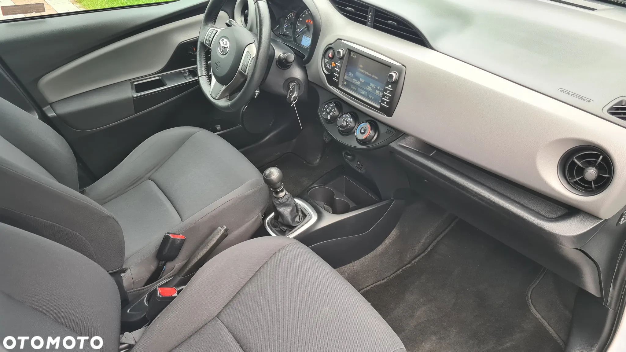 Toyota Yaris 1.5 Dynamic - 15