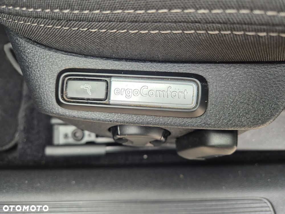 Volkswagen Passat Variant Diesel Trendline - 23