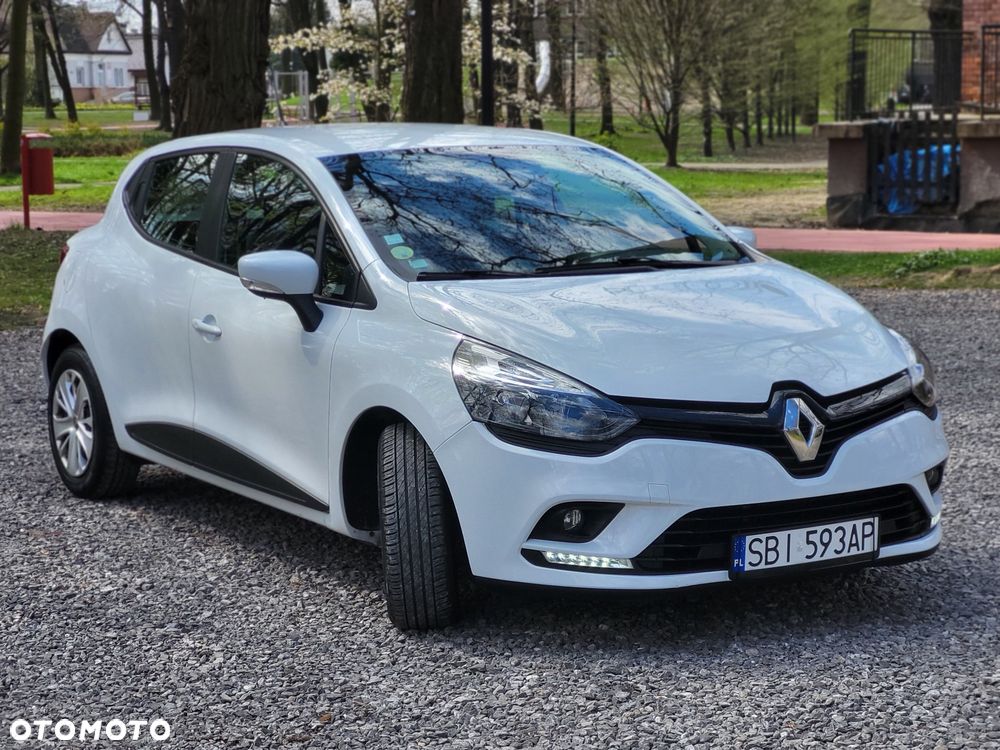 Renault Clio - 1