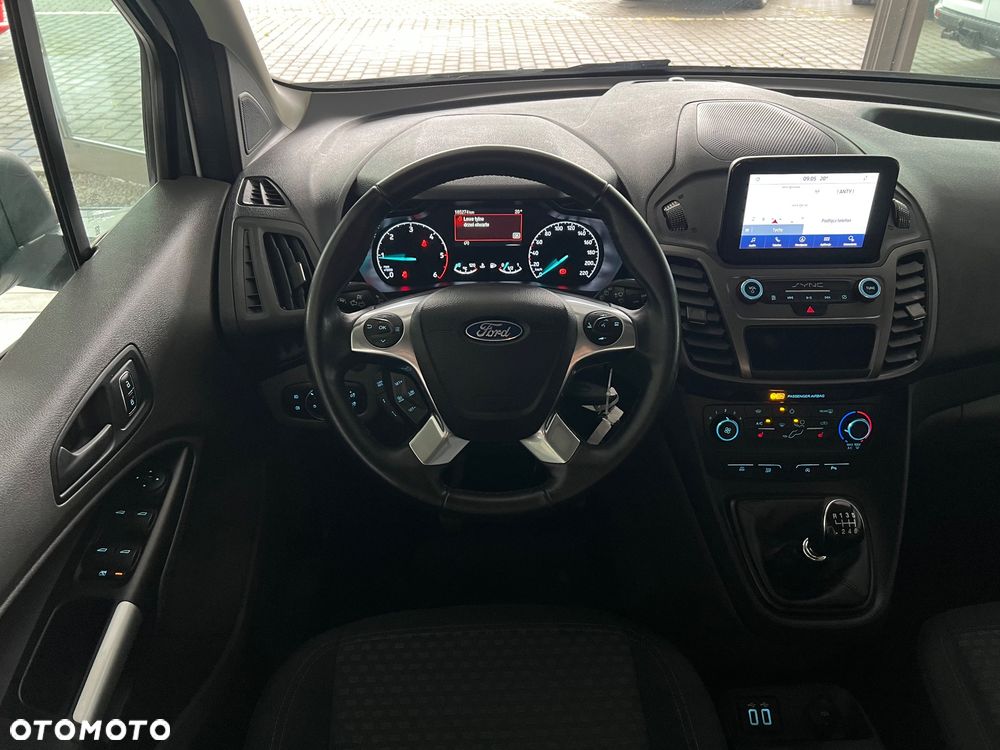 Ford Transit Connect - 32