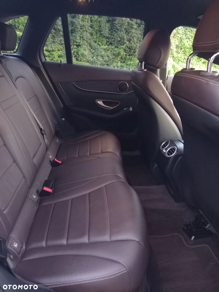 Mercedes-Benz GLC - 9