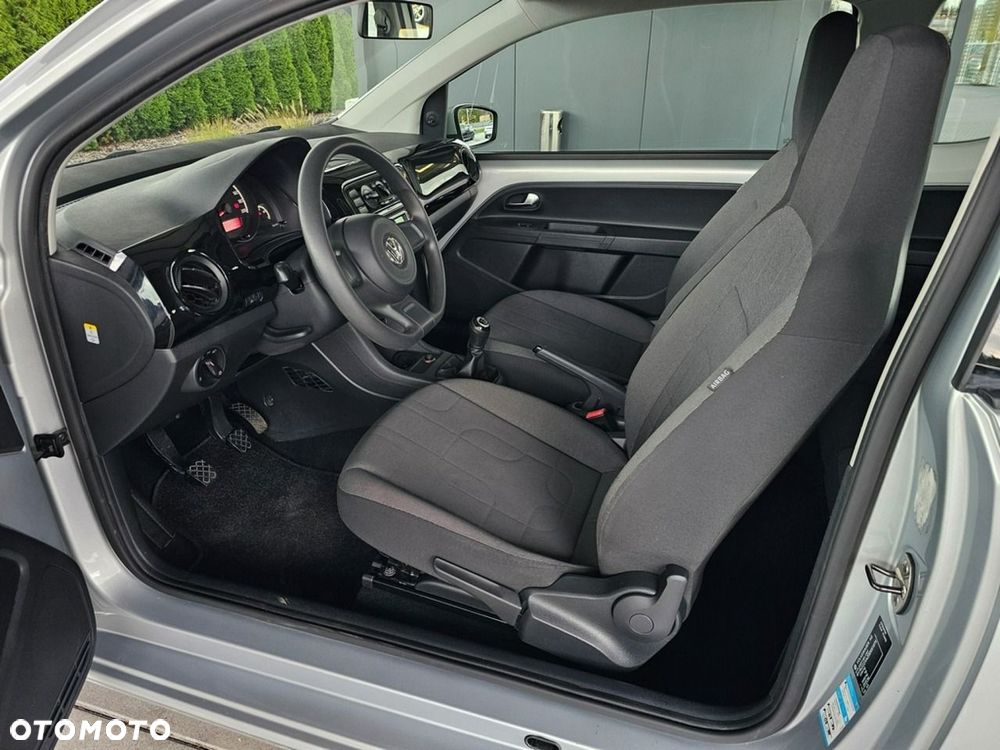 Volkswagen up! - 13