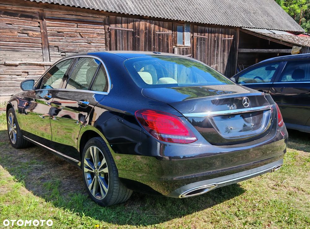 Mercedes-Benz Klasa C 400 4MATIC 9G-TRONIC - 4