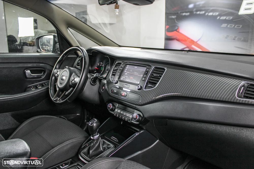 Kia Carens 1.7 CRDi ISG TX - 27