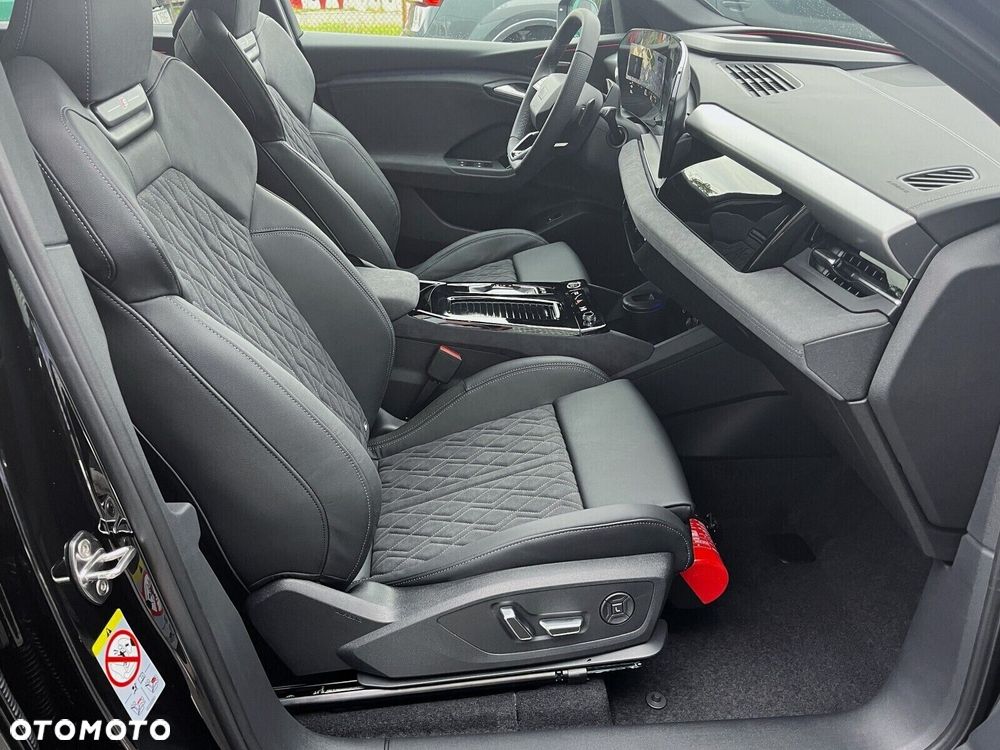 Audi Q6 e-tron - 27