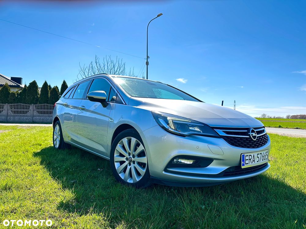 Opel Astra 1.6 CDTI Cosmo - 1