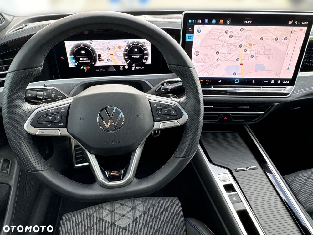 Volkswagen Passat - 17