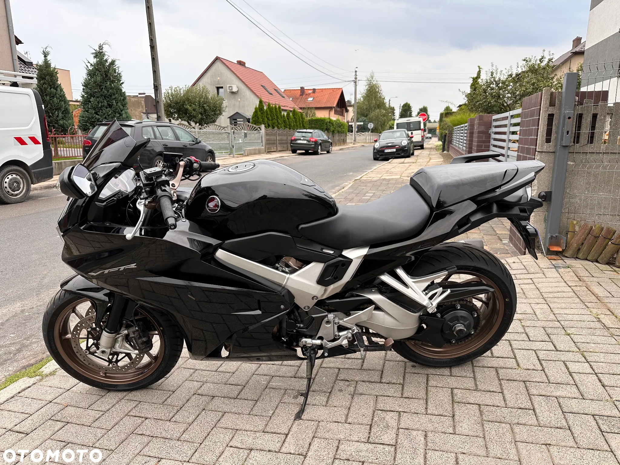 Honda VFR - 7