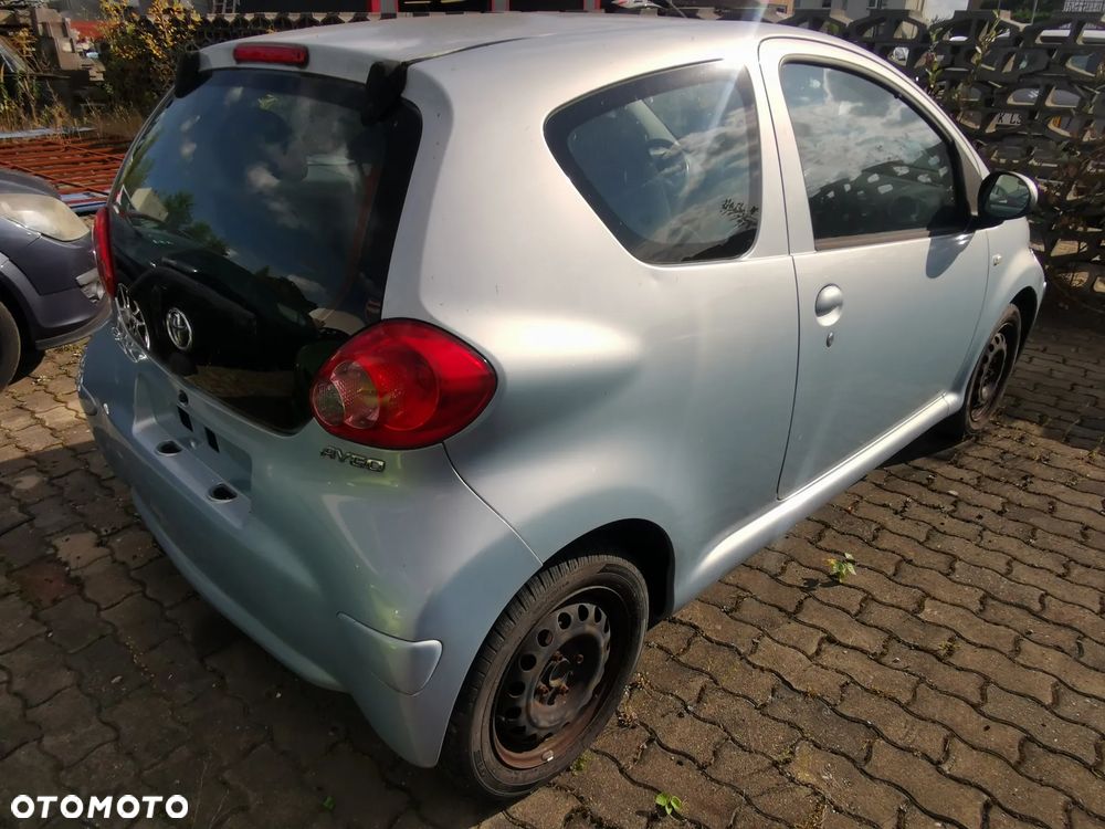 Części Toyota Aygo I 1.0B 1KR-B52 Lakier 8R0 - 3
