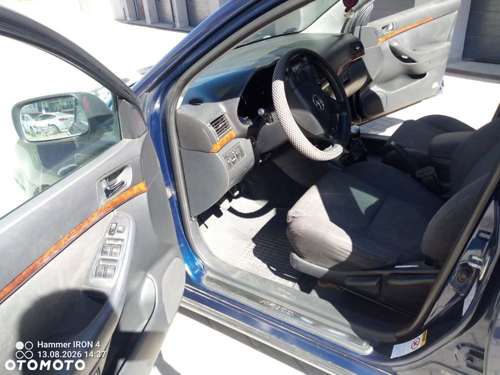 Toyota Avensis 2.2 D-4D Prestige - 9