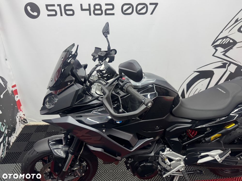 BMW XR - 12
