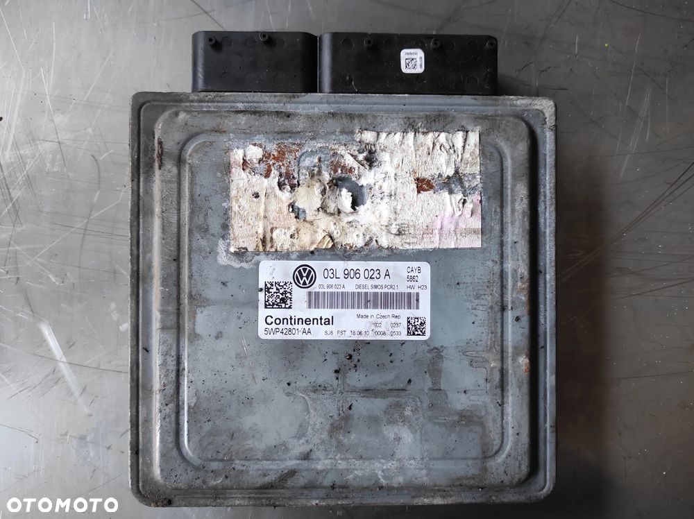 KOMPUTER STEROWNIK SILNIKA VW GOLF 6 JETTA 1.6 TDI CAY CAYA CAYB 03L906023A