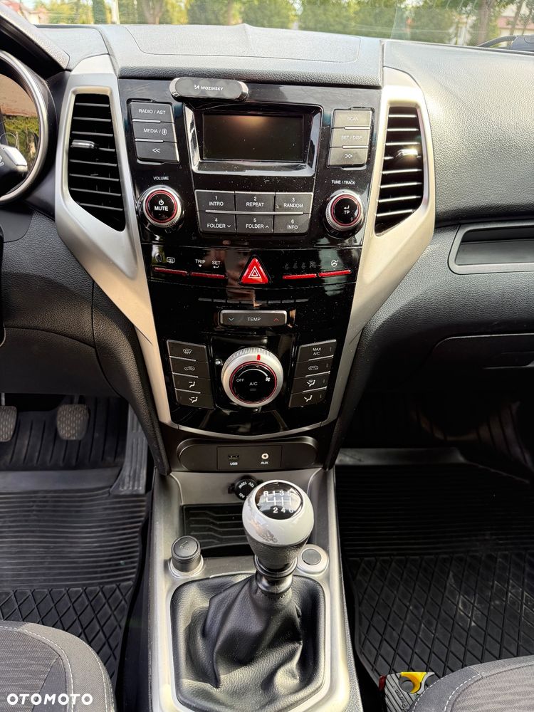 SsangYong/KGM Tivoli - 10