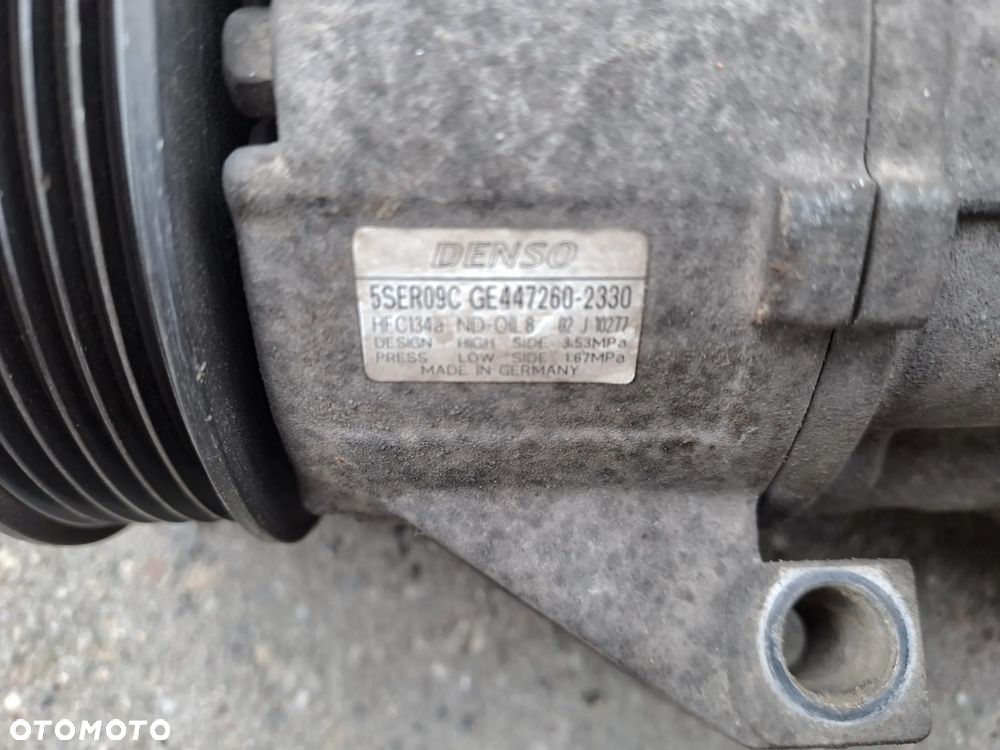 Toyota Yaris II P9 2005-2011r. 1.0 VVT-i kompresor klimatyzacji Denso 5SER09C 447260-2330 - 2