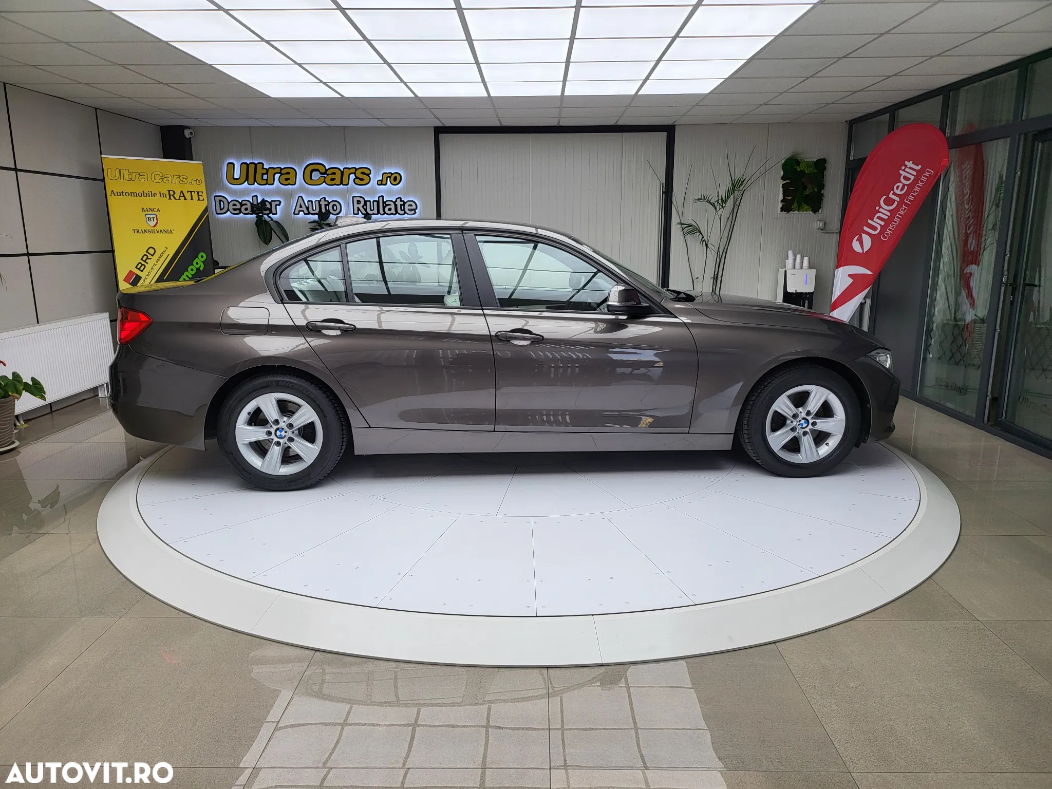 BMW Seria 3 320d Luxury Line - 7