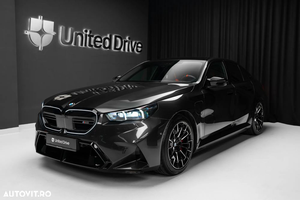 BMW M5 xDrive AT PHEV - 1