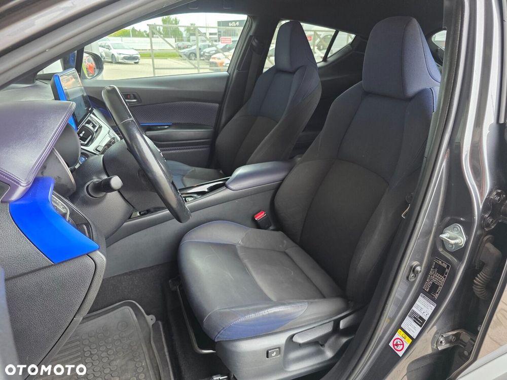 Toyota C-HR 1.8 Hybrid Dynamic - 18