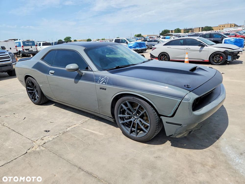 Dodge Challenger Automatik R/T Plus Scat Pack - 3